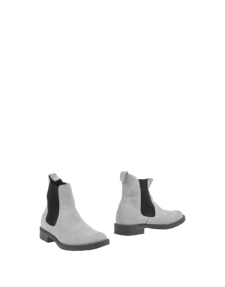 Howens Ankle Boots