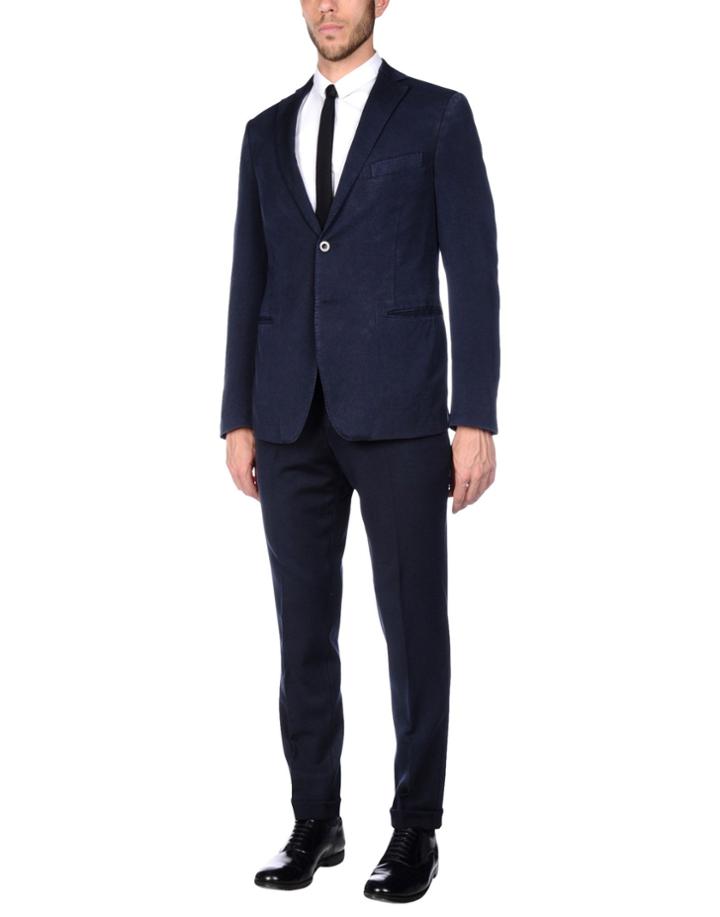 Sartoria San Martino Suits