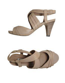 Julie Dee Platform Sandals