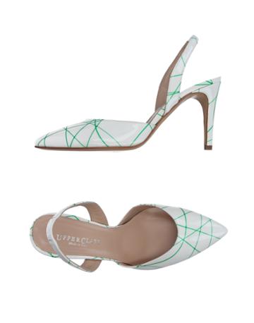 Upper Class Pumps