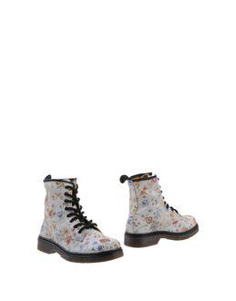 Madame Pigalle Ankle Boots