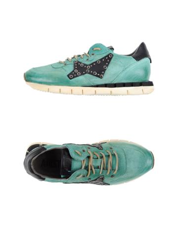 Air Step Sneakers