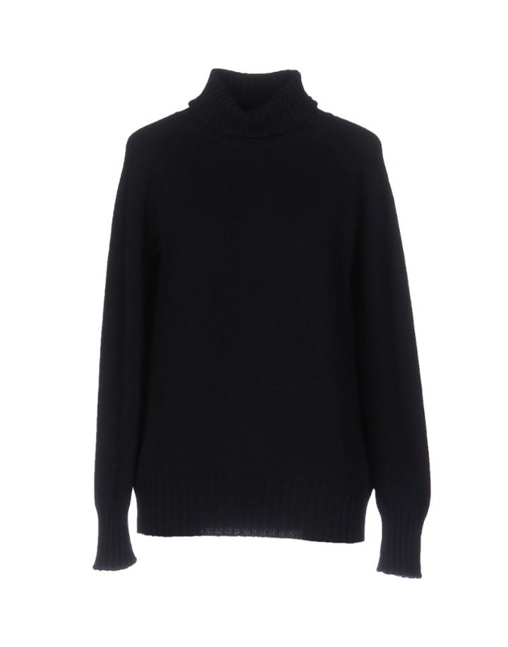 N 8 Turtlenecks