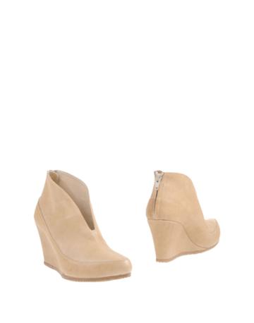 Annad' Booties