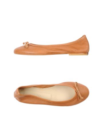 Farro Grano Ballet Flats