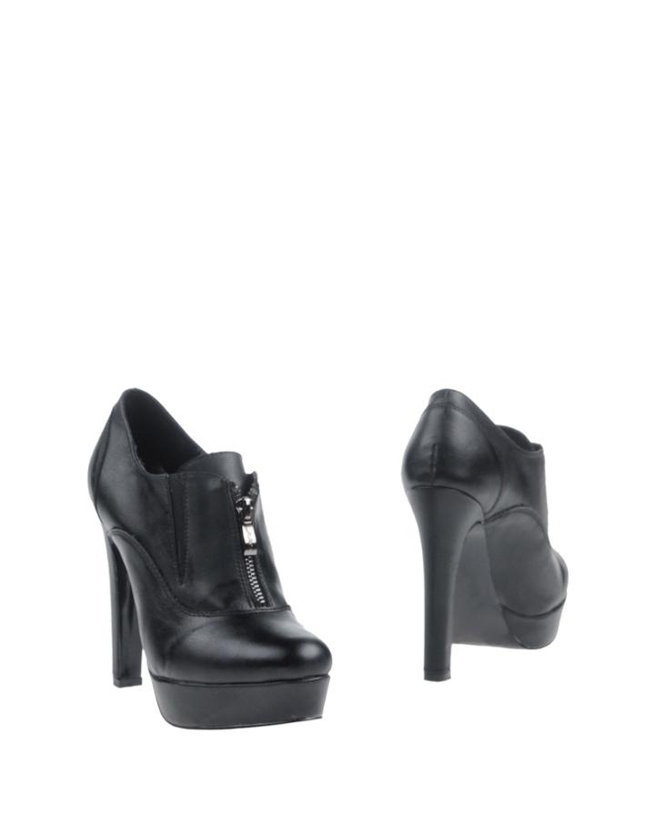 Laab Booties