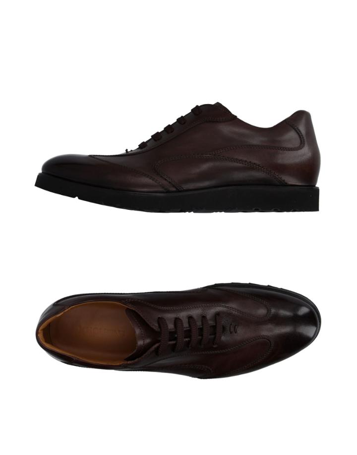 J. Holbens Sneakers