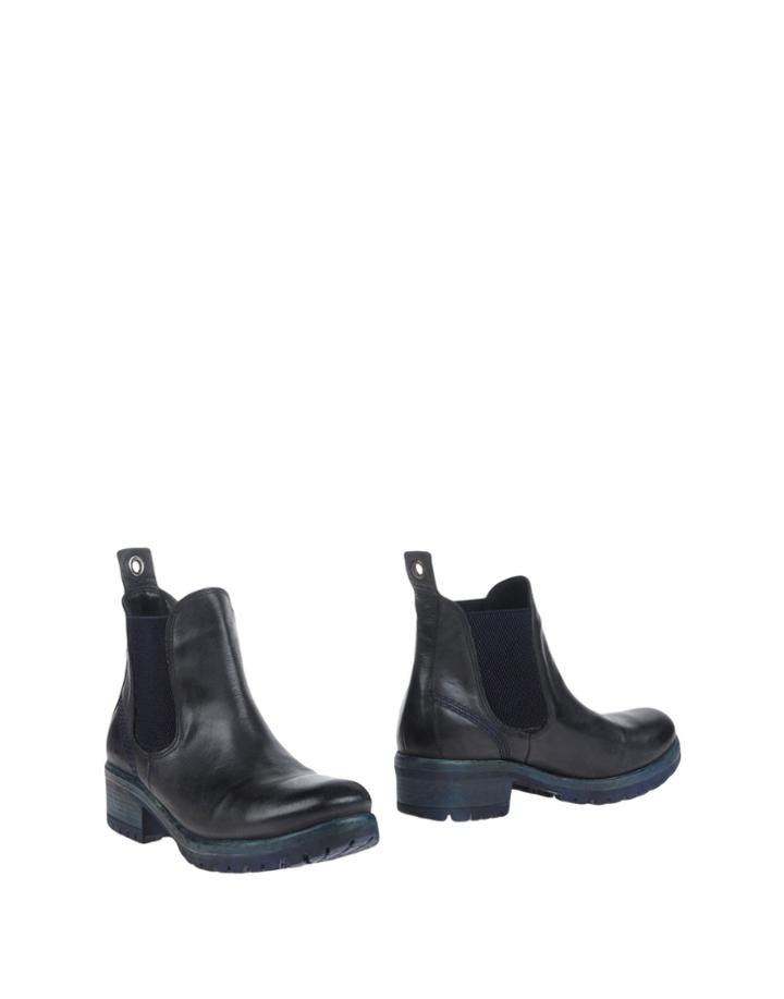 Bueno Ankle Boots