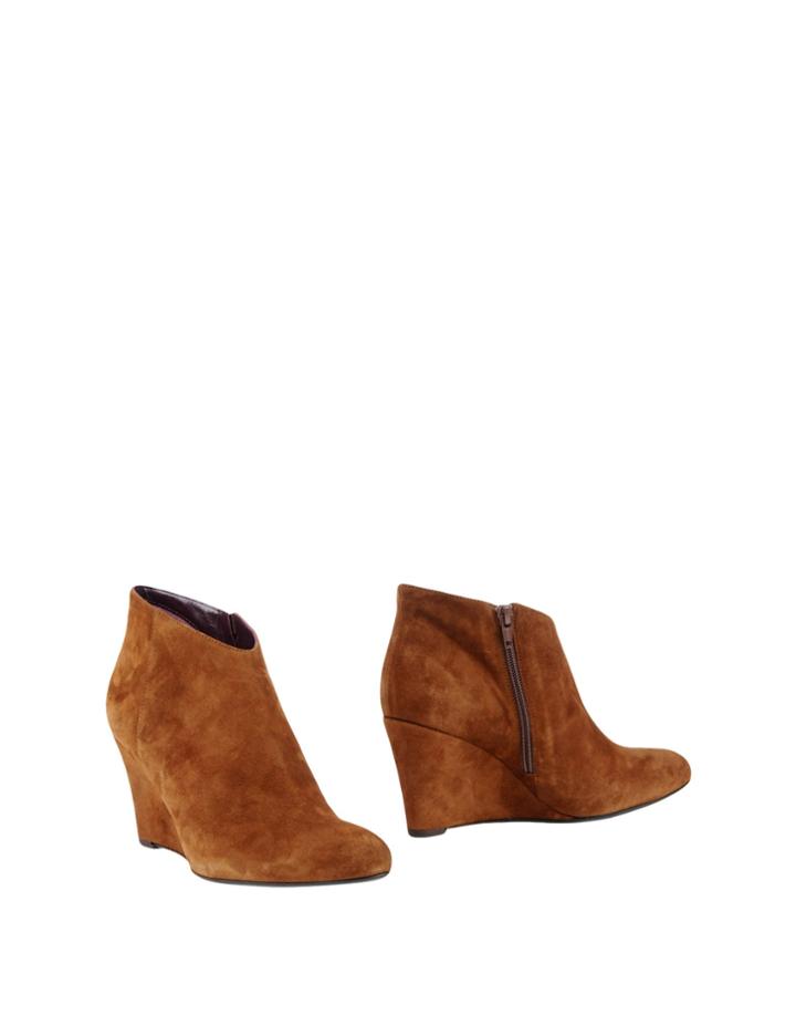 Danielapi Booties