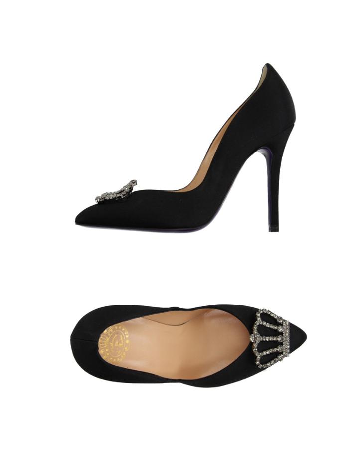 Catherine D  Medici Pumps