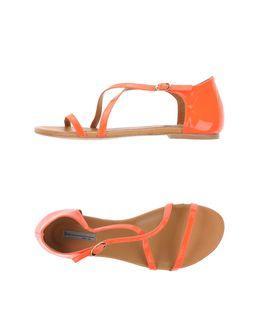 Vic Sandals