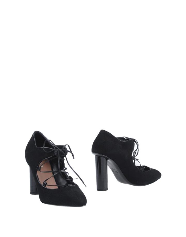 Max & Co. Booties