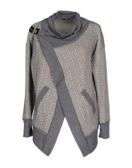 H&sup2;o Luxury Cardigans
