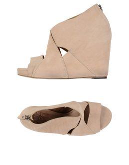 O.x.s. Pumps