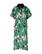 Capara 3/4 Length Dresses