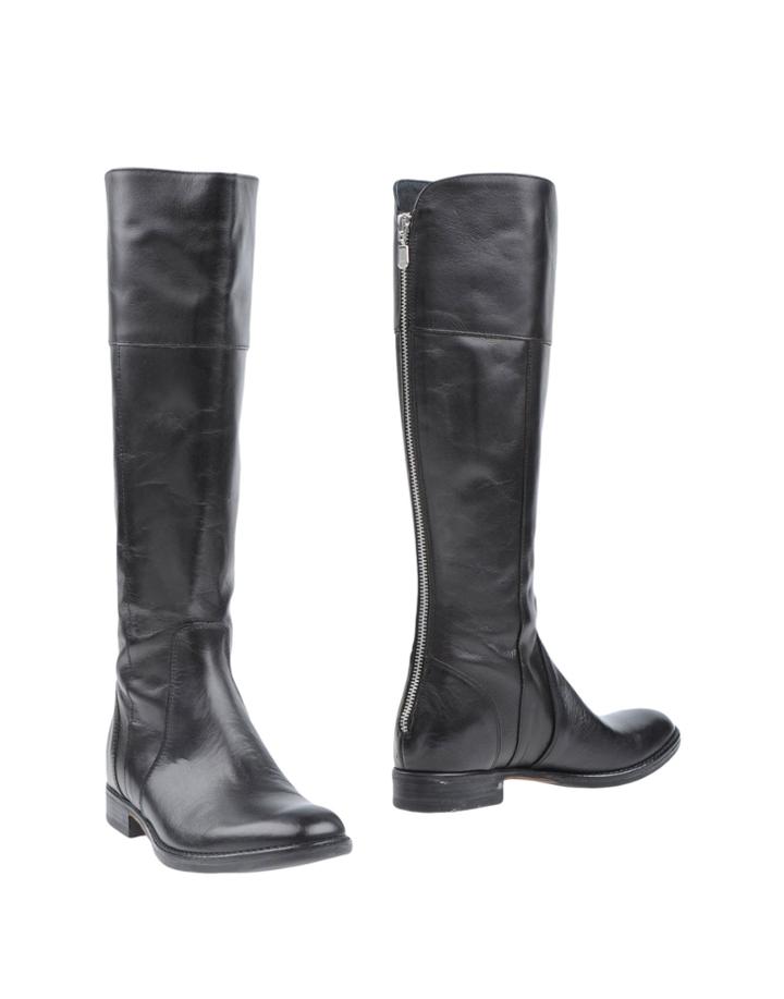 Laura Busi Boots