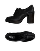 Gusto Lace-up Shoes
