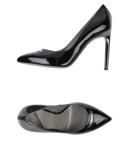 Karl Lagerfeld Pumps