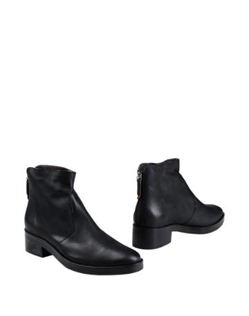 Master & Muse X Coclico Ankle Boots
