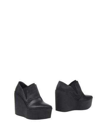 Vic Matie Booties