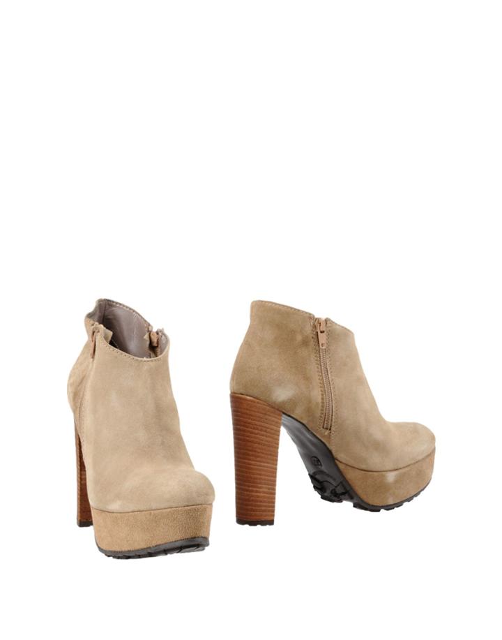 Osey Shoe Boots