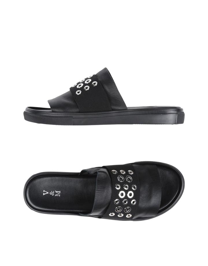 V & M Sandals