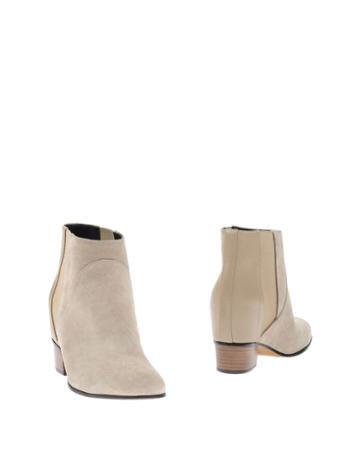 Augusta Ankle Boots