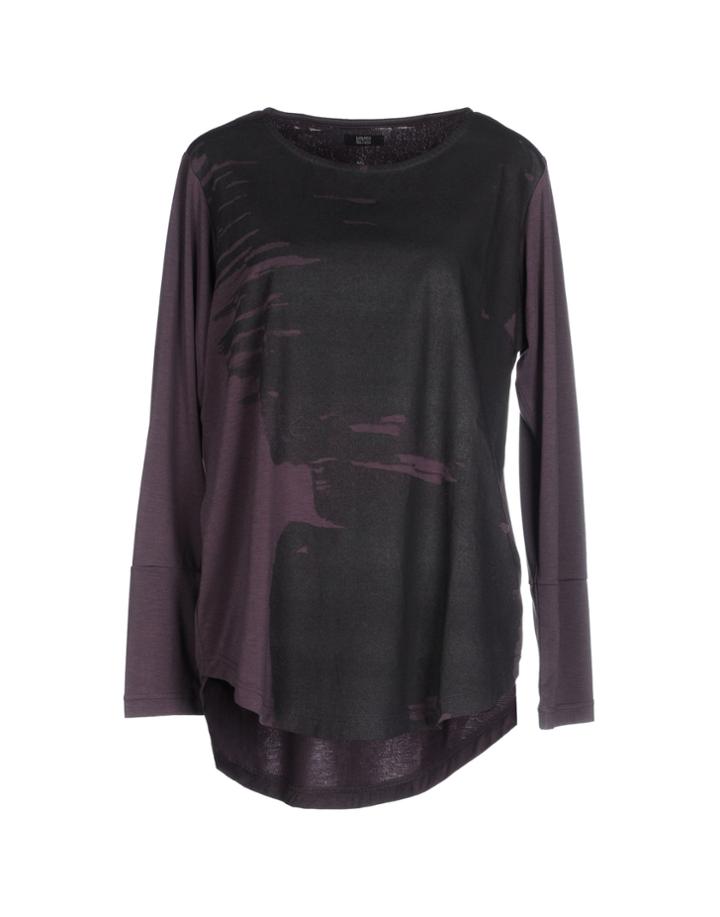 Moyuru T-shirts
