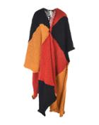 (+) People Capes & Ponchos