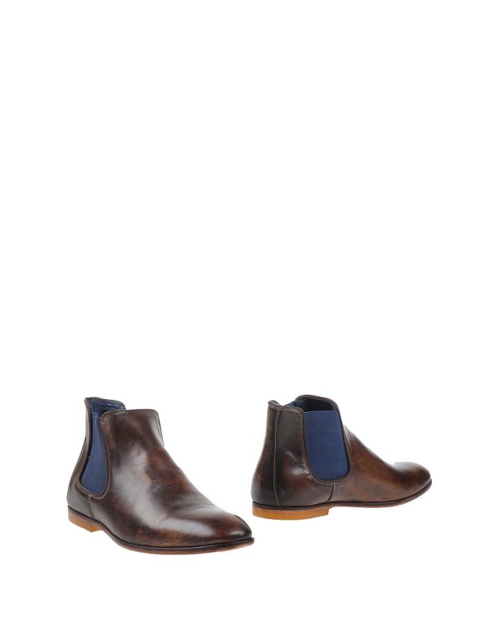 Walter Bauer Ankle Boots