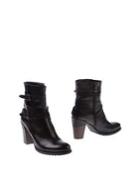 Zinda Ankle Boots
