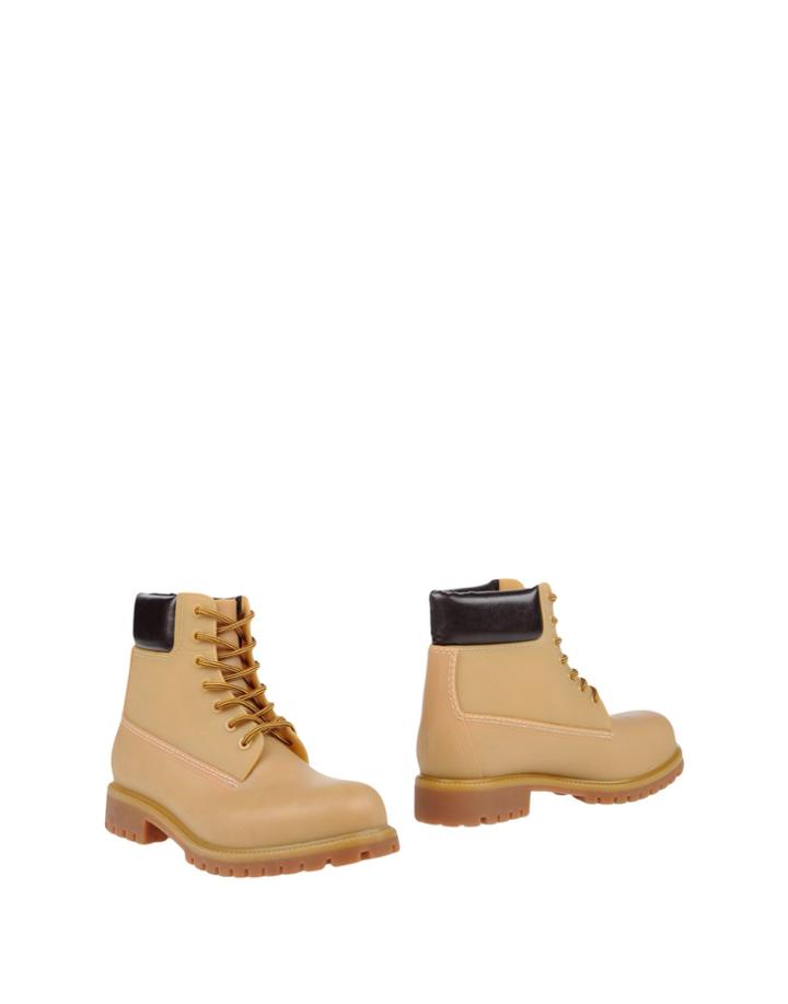 Shudy Ankle Boots