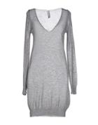 Elementi Sweaters