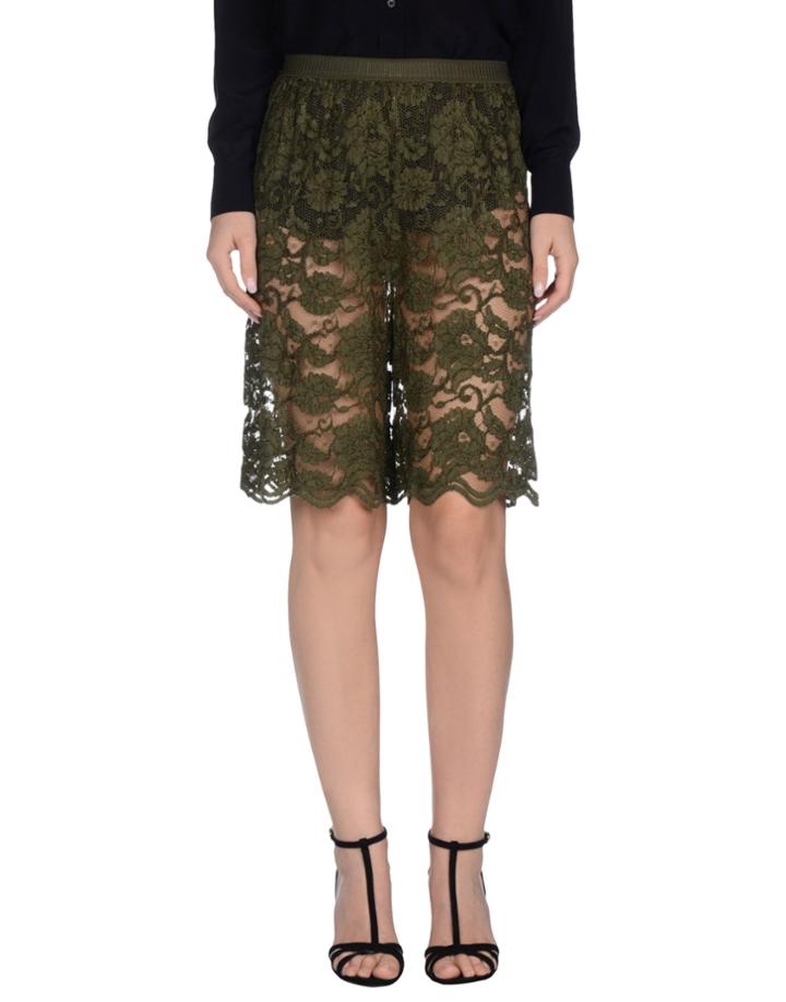 Erika Cavallini Bermudas