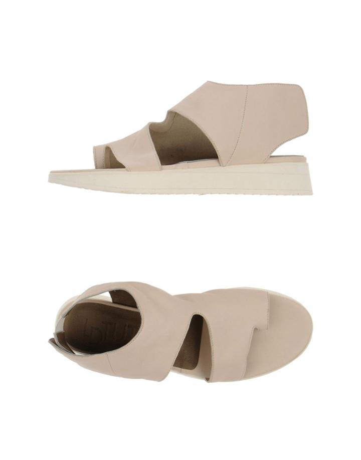 Ldtuttle Toe Strap Sandals