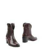 Nic Dean Ankle Boots