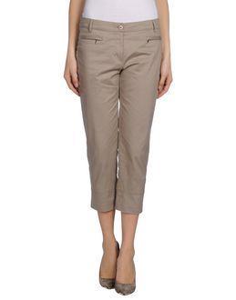 Mariella Rosati 3/4-length Shorts