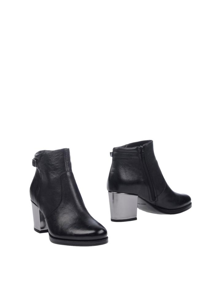 G.k.m Ankle Boots