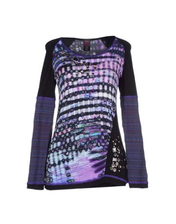 Kali Orea T-shirts