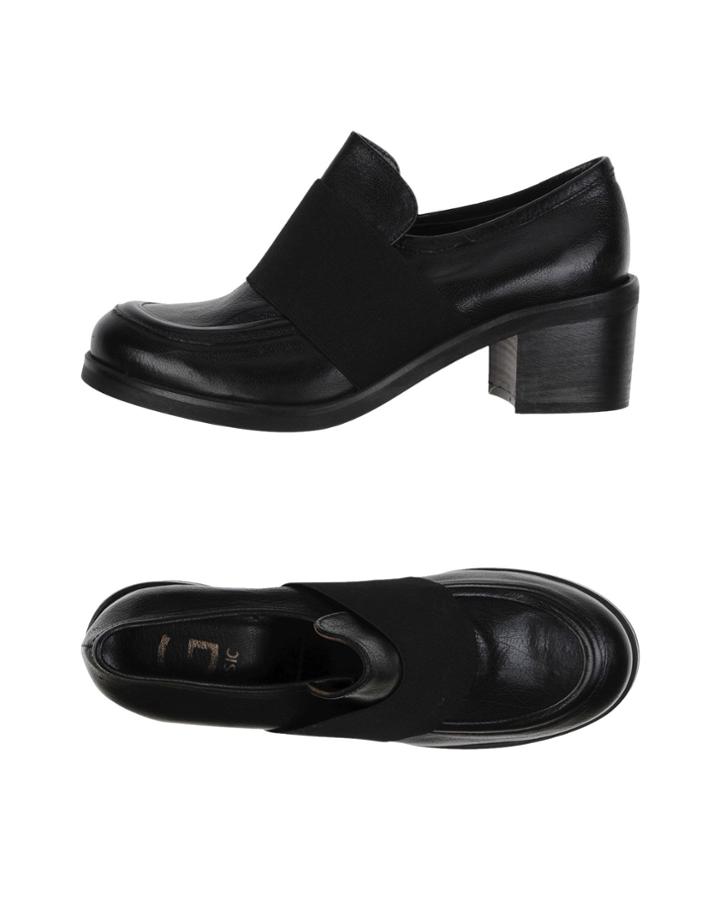 G Basic Loafers