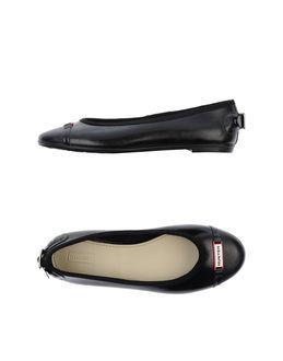 Hunter Ballet Flats