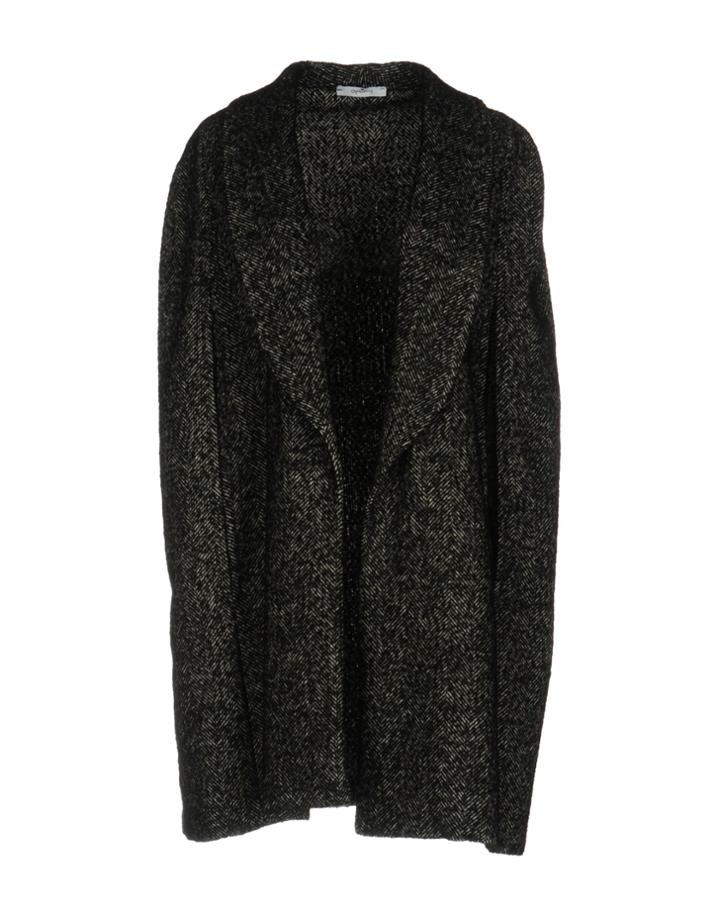 Options Capes & Ponchos