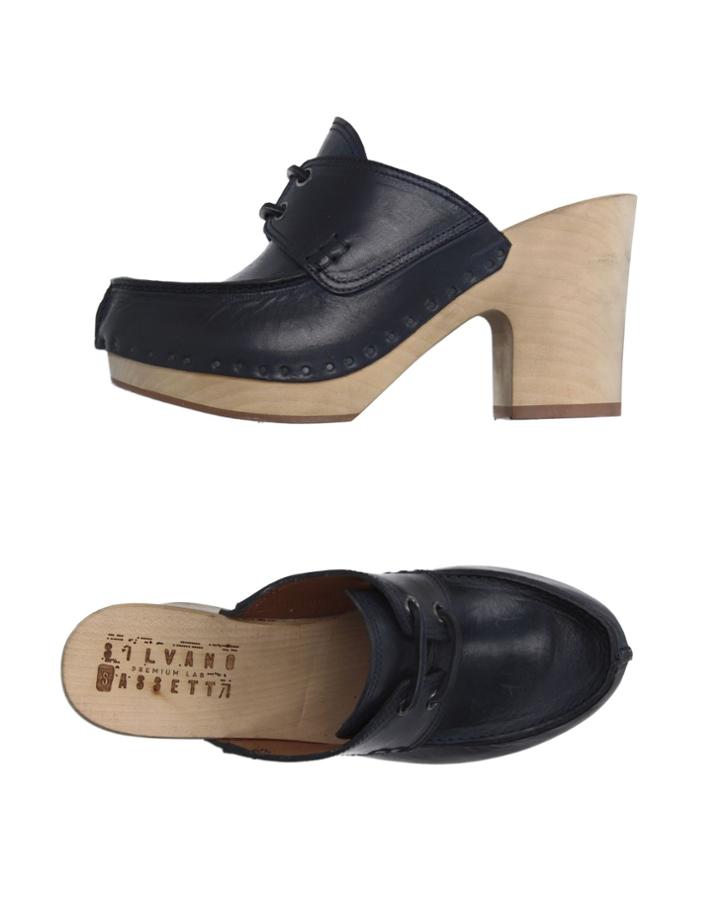 Silvano Sassetti Mules