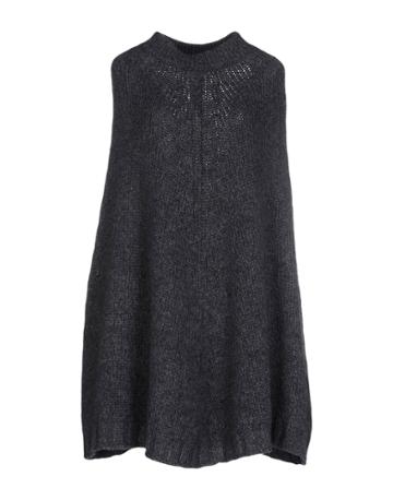 Gaetano Navarra Capes & Ponchos