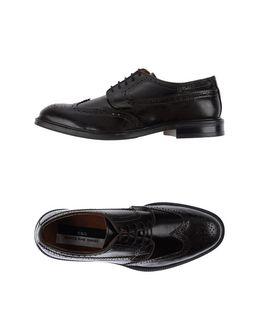 S & G Lace-up Shoes