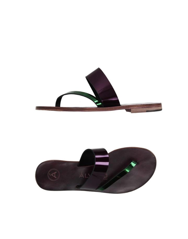  Lvaro Gonz Lez Toe Strap Sandals