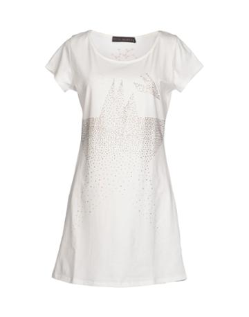 Good On Heels T-shirts
