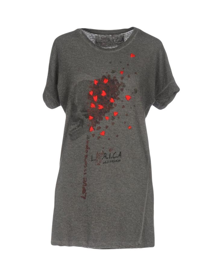 L.i.r.i.c.a. T-shirts