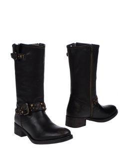 Lola Cruz Ankle Boots