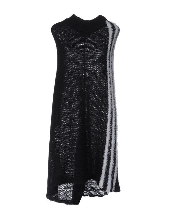 Ttp. It Capes & Ponchos